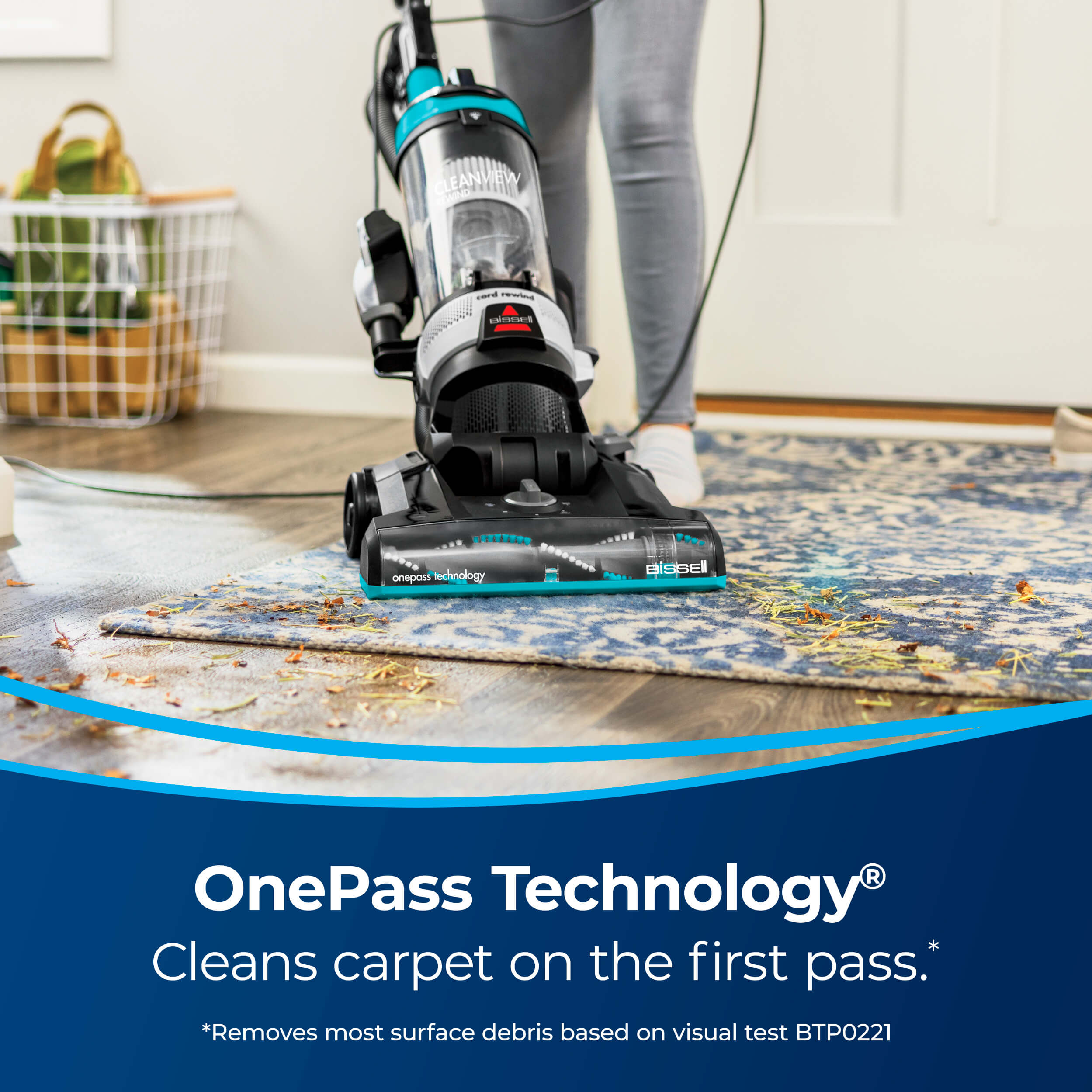 CleanView Vacuuming Area Rug. Text: OnePass Technology
                        Cleans Carpet on The First Pass.