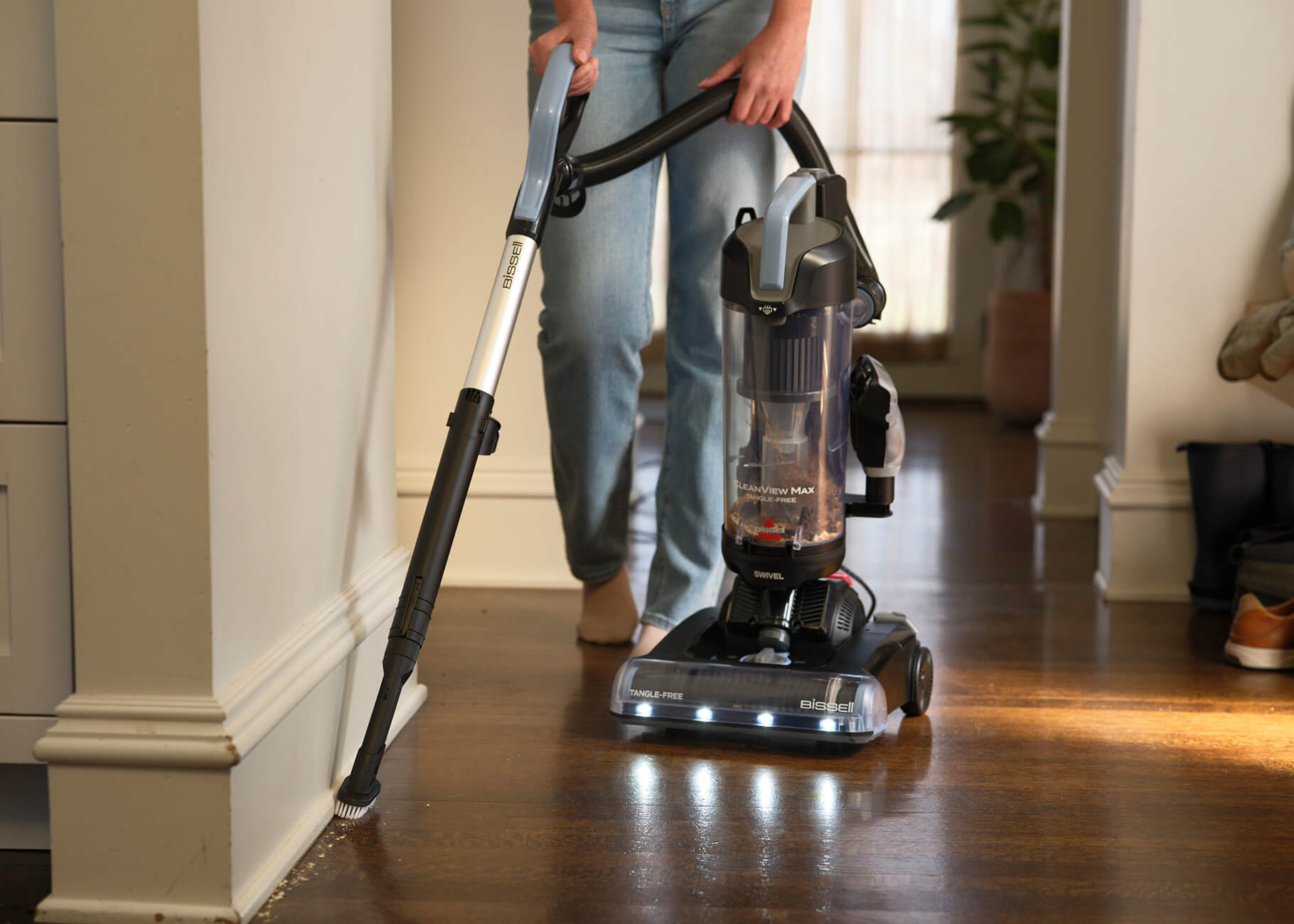 Cleaning corners easily