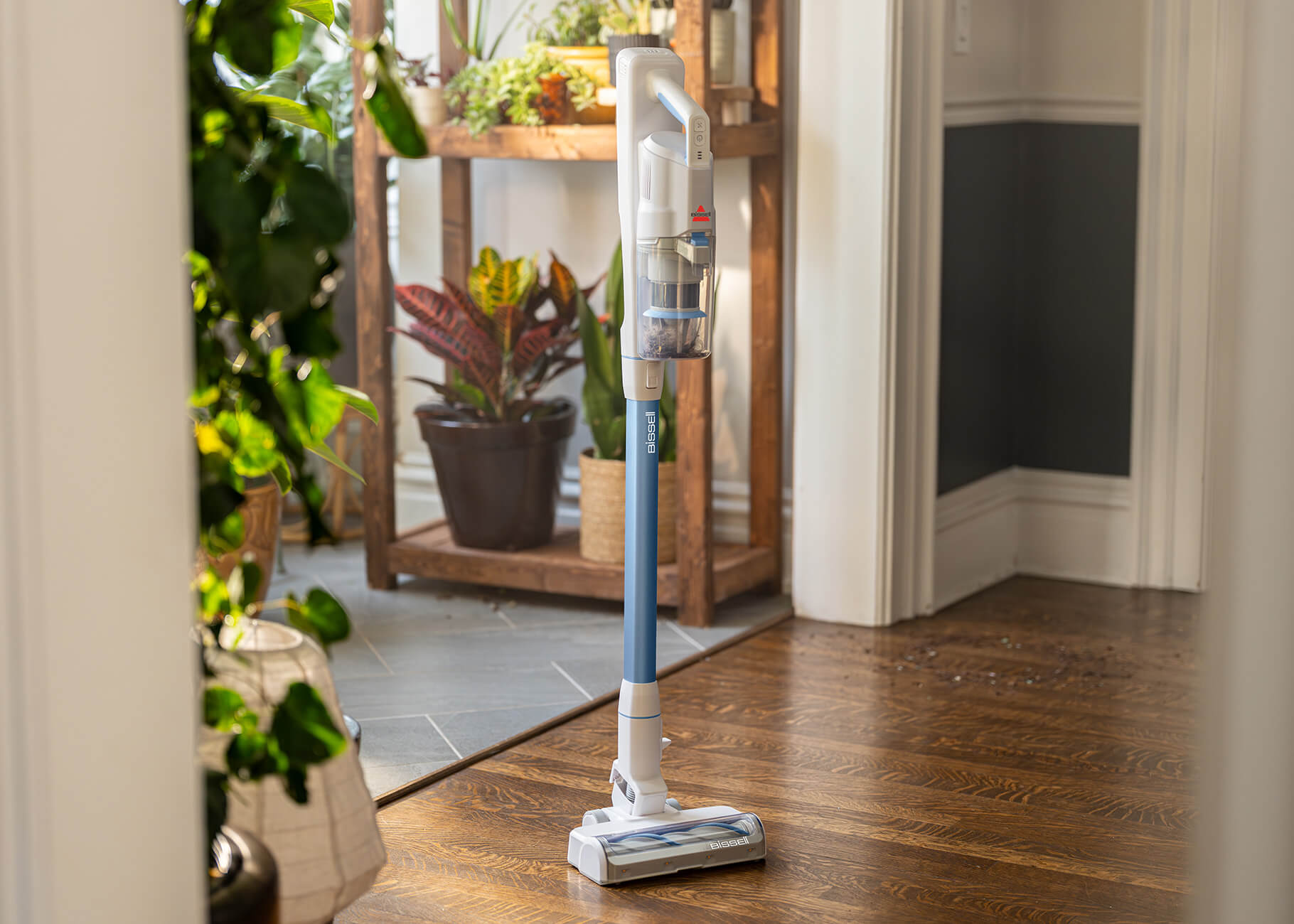 Self-standing feature